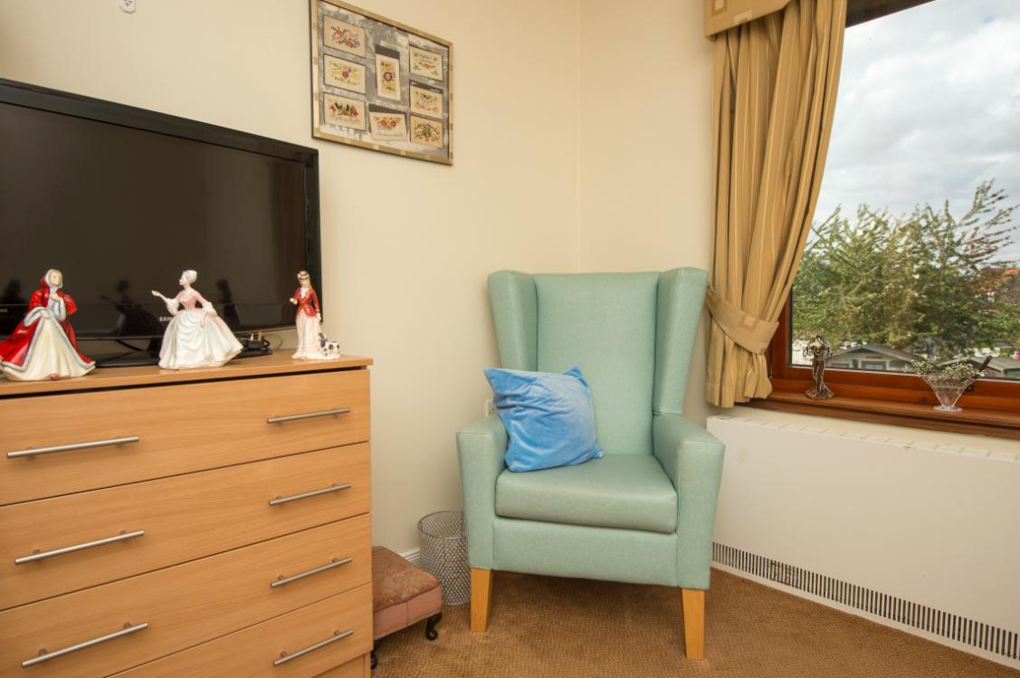bedroom-chair